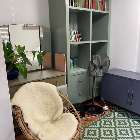 Just A Bed Apartment สเตลเลนบอช ภายนอก รูปภาพ